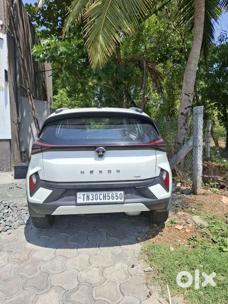 Tata Nexon 2025 Cng & Hybrids 49800 Km Driven