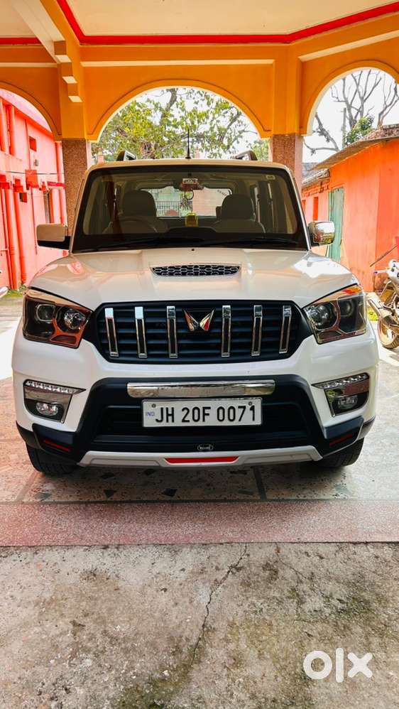 Mahindra Scorpio 2022 Diesel Well Maintained