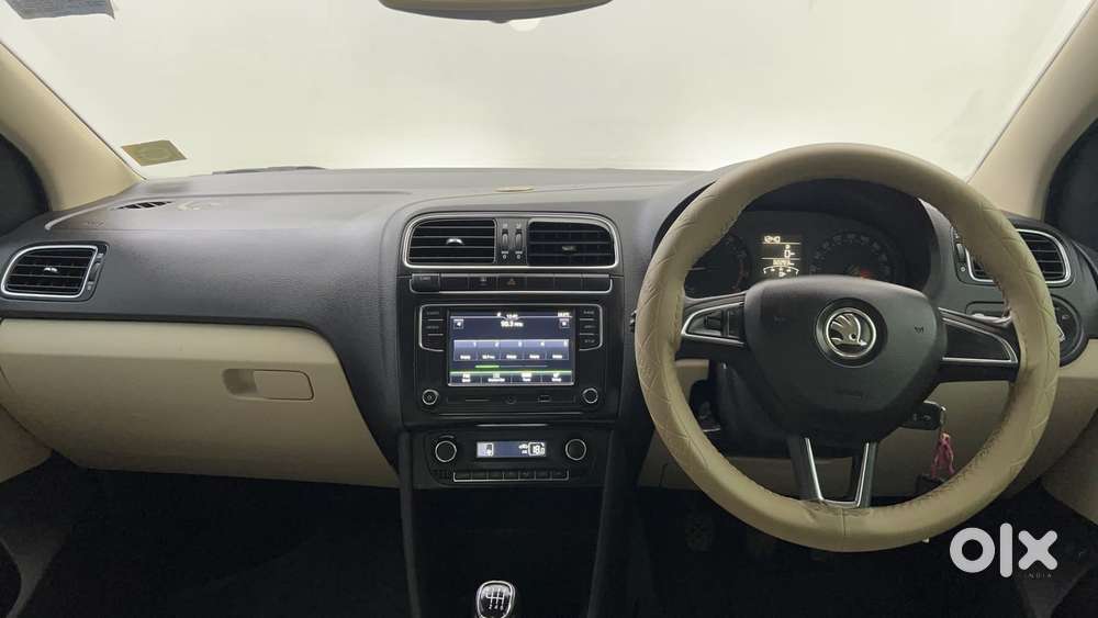 Skoda Rapid 1.5 Tdi Style/1.5 At Style, 2021, Petrol