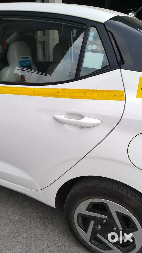 Hundai Aura S Model With Petrol And Cng Just 4 Month Used