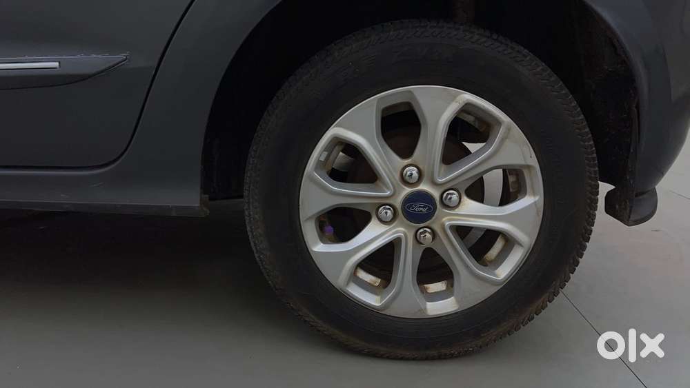 Ford Figo Petrol Titanium, 2016, Petrol