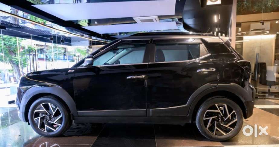 Mahindra Xuv 3xo Ax7l 1.2 Petrol At (pg), 2024, Petrol