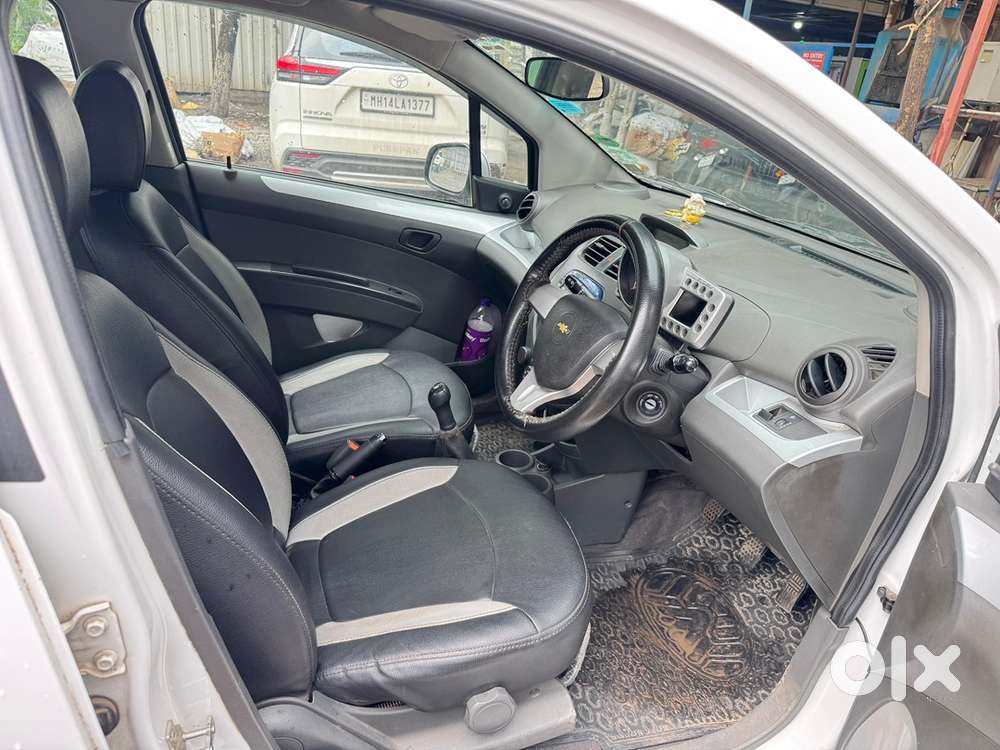Chevrolet Beat Petrol 2015