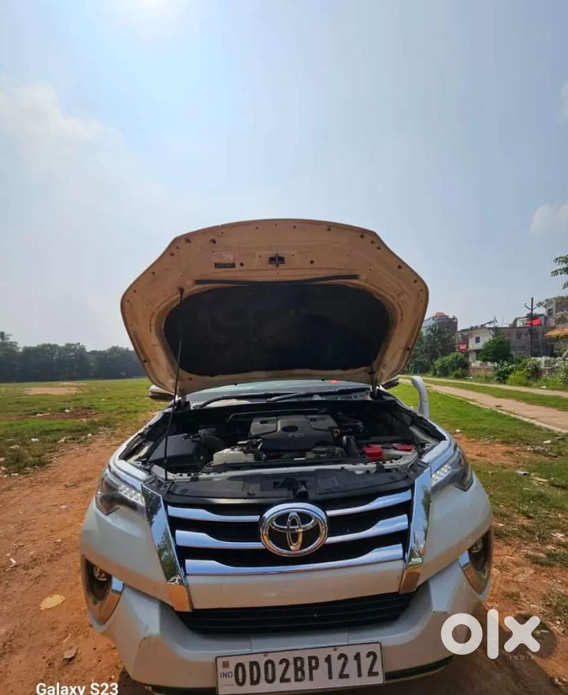 Single Handed Toyota Fortuner 2021 4x2 - Super Clean Condition