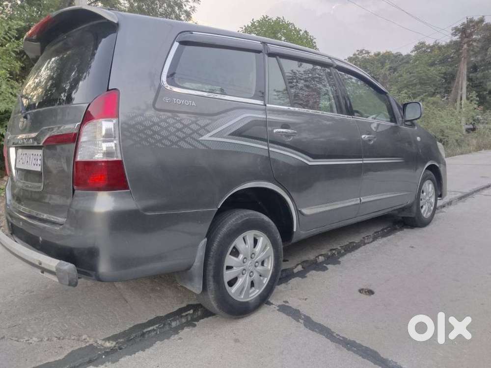 Toyota Innova 2.5 V 7 Str, 2010, Diesel
