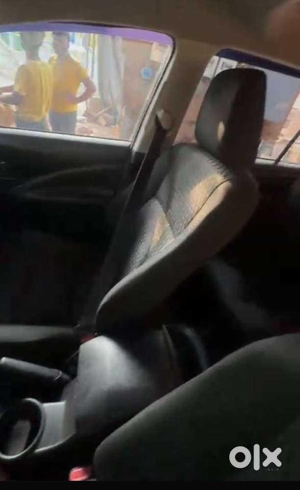 Toyota Innova Crysta [2020-ongoing] 2.7 Gx At 7 Str, 2019, Petrol