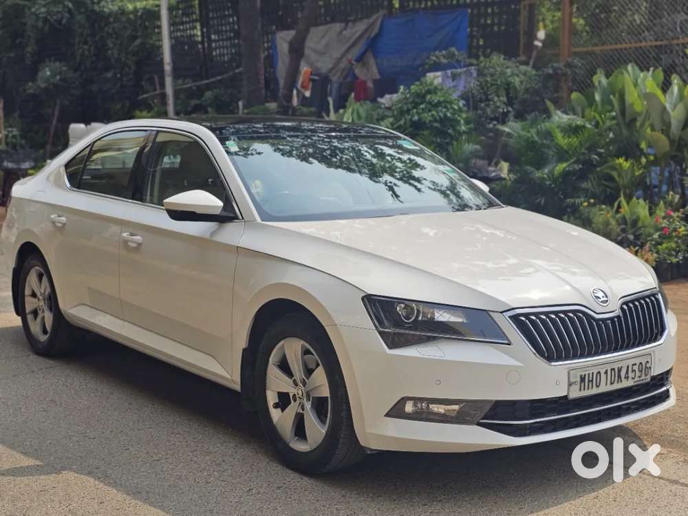 Skoda Superb [ ] 1.8 Style Tsi At, 2019, Petrol
