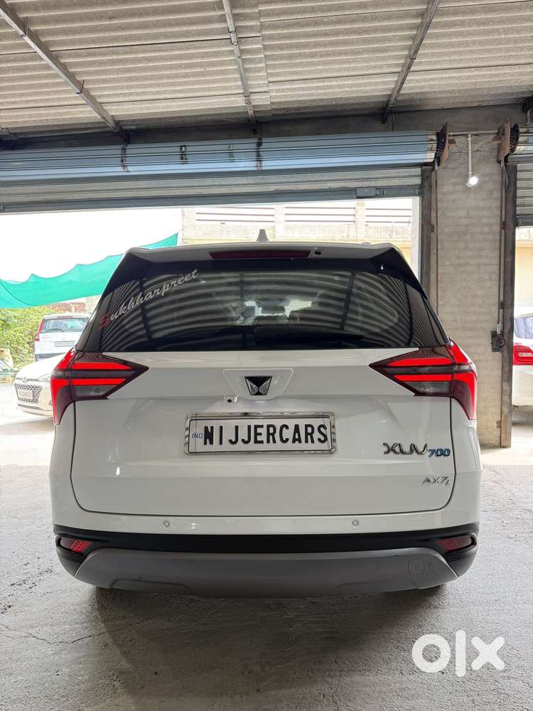 Mahindra Xuv700 2.2 Ax 7 Diesel Mt Luxury Pack Str, 2023, Diesel