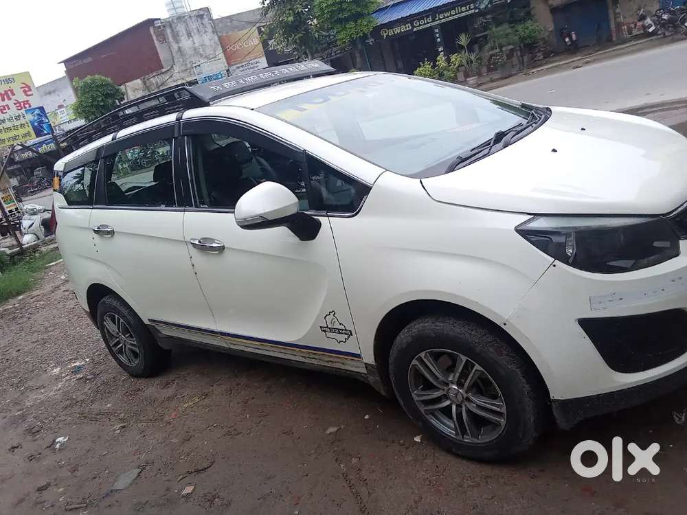 Mahindra Marazzo 2019 Variant