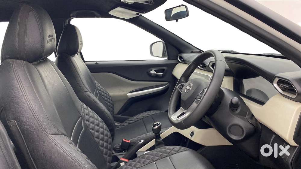Nissan Magnite 1.0 Xv Dual Tone, 2022, Petrol