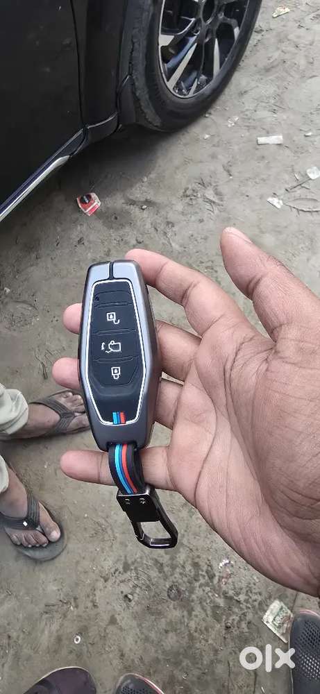 Xuv500 W11 Top Model