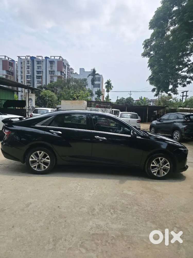 Hyundai Verna Sx Petrol Mt. 2nd Top Model