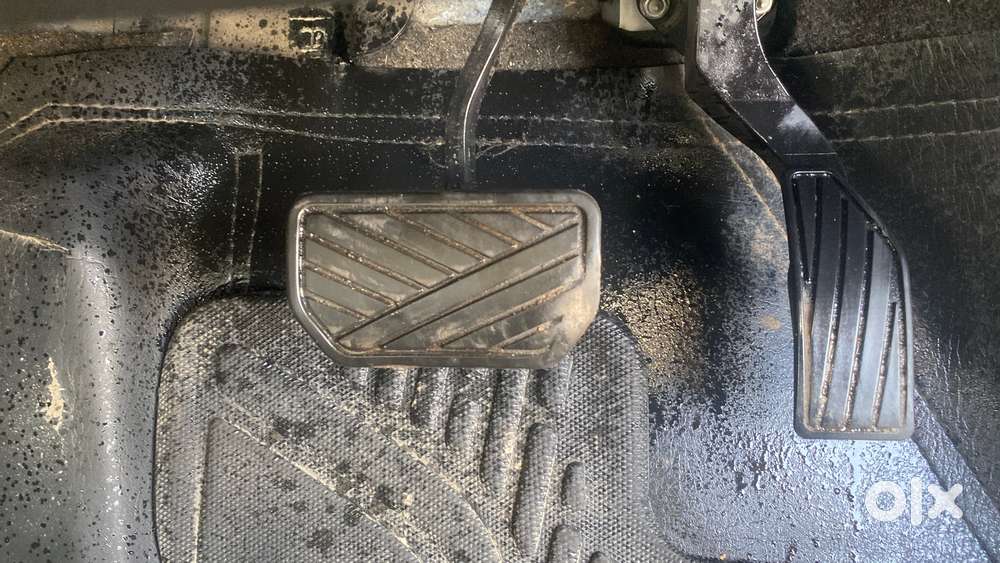 Maruti Suzuki Brezza 1.5 Zxi At Smart Hybrid, 2023, Petrol