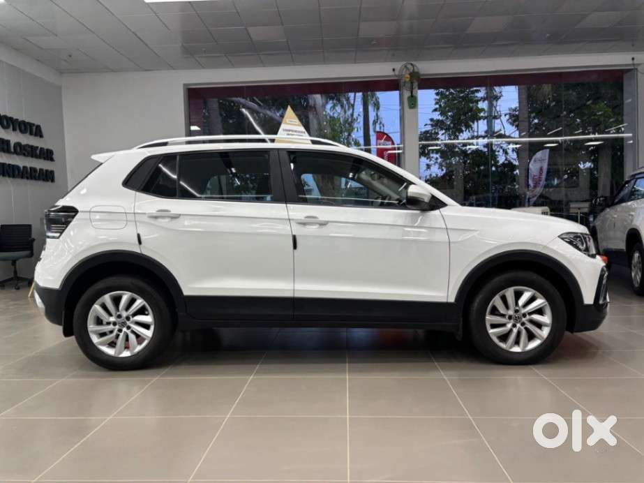 Volkswagen Taigun 1.0 Tsi Highline At, 2023, Petrol