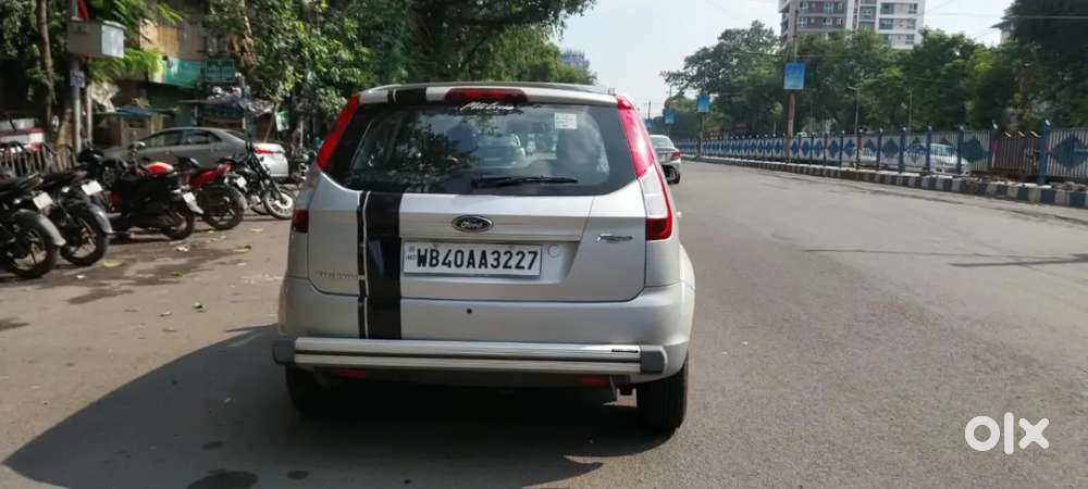 Ford Figo Petrol Titanium, 2014, Petrol