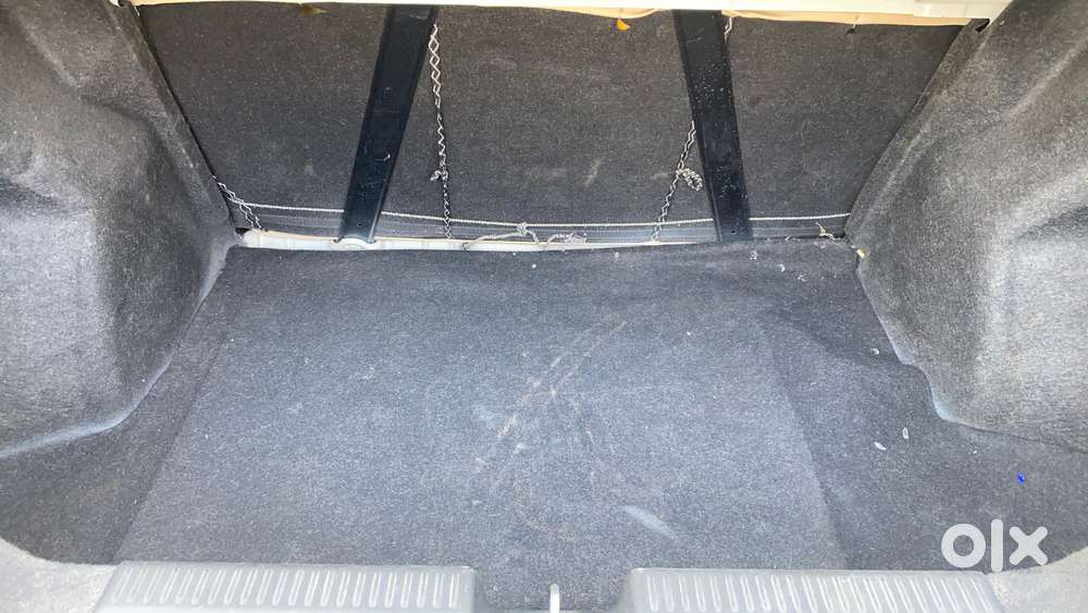 Maruti Suzuki Swift Dzire Amt Vxi, 2018, Petrol