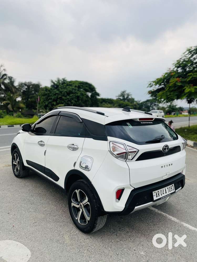 Tata Nexon 1.2 Revotron Xz Plus, 2022, Petrol