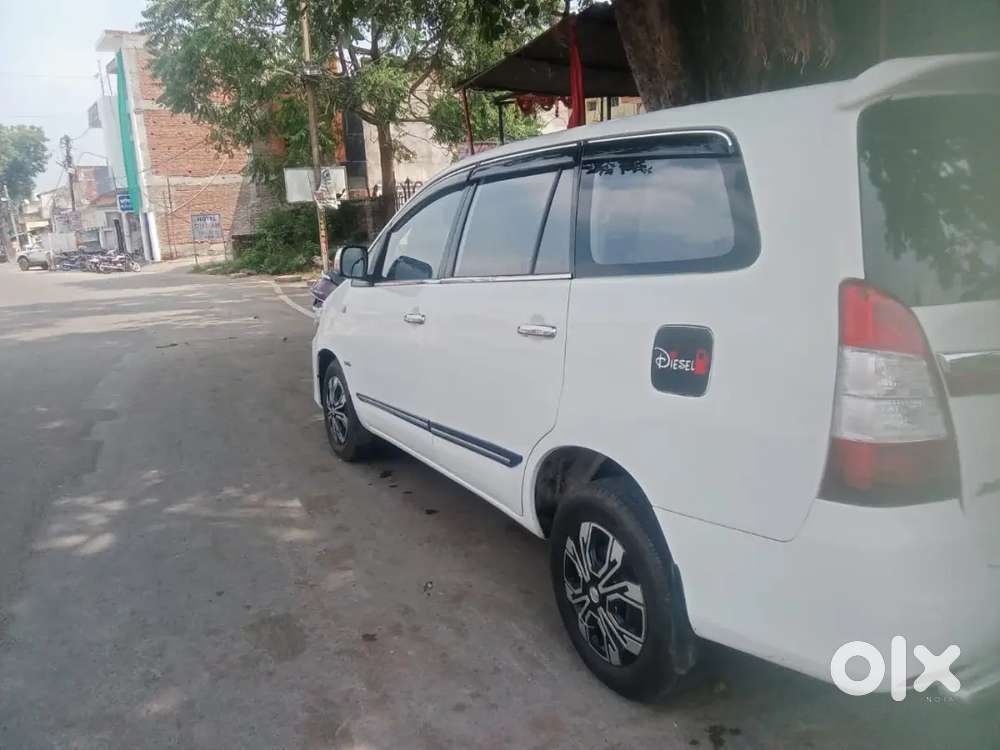 Toyota Innova 2013 Diesel Well Maintained