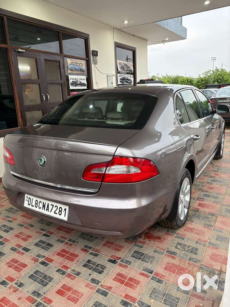 Skoda Superb Elegance 1.8 Tsi At, 2012, Petrol