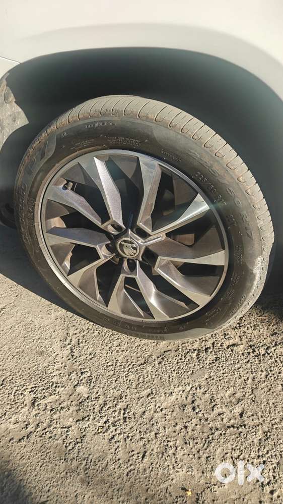 Skoda Karoq 1.5 Style At, 2021, Petrol