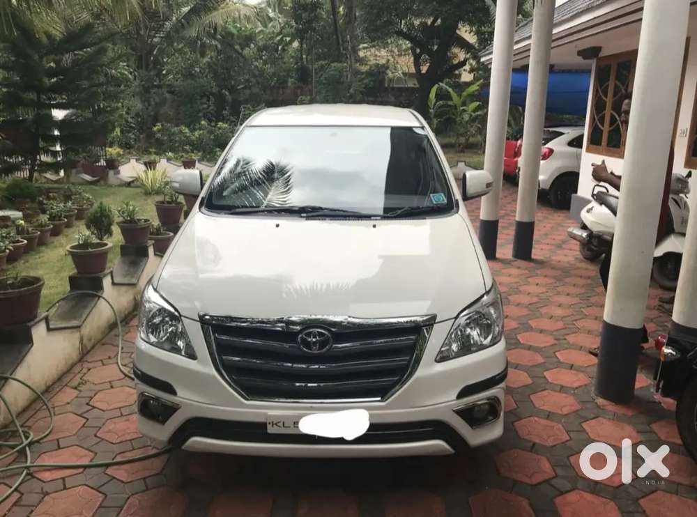 Toyota Innova 2014 Diesel Well Maintained