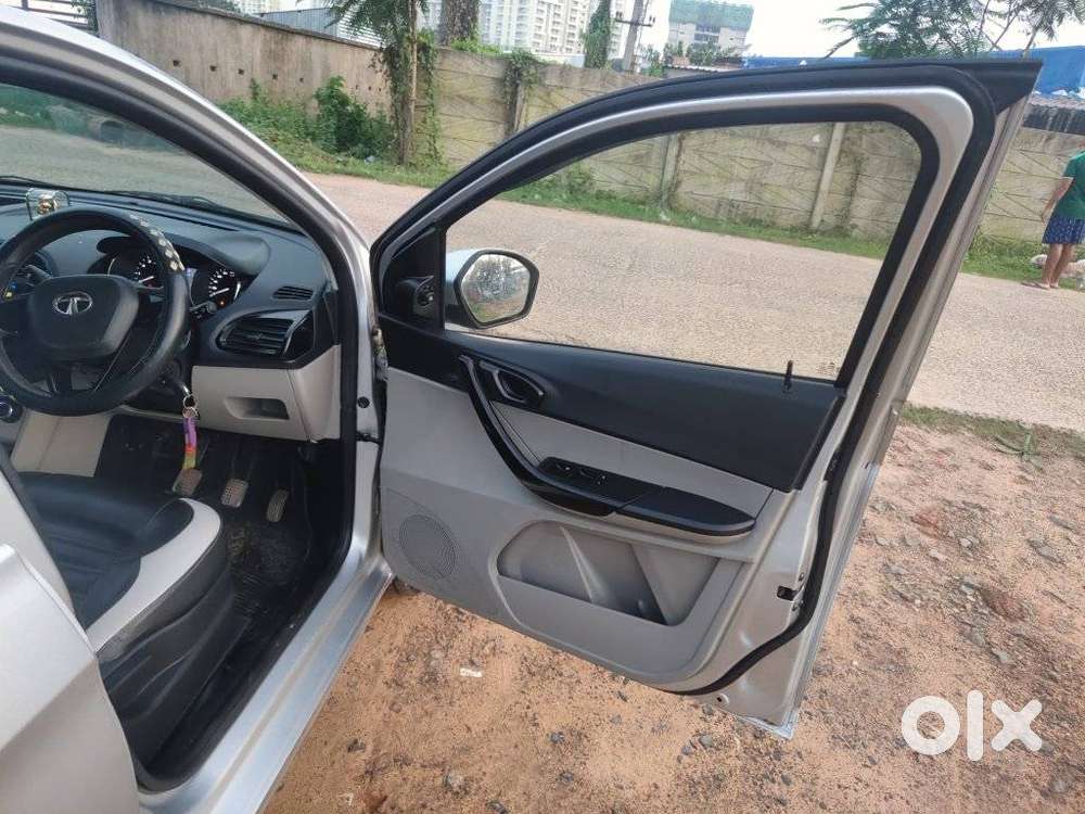 Tata Tiago 1.2 Revotron Xt Rhythm, 2019, Petrol