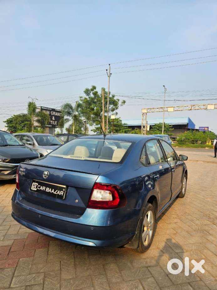 Skoda Rapid Elegance 1.6 Mpfi Mt, 2017, Petrol