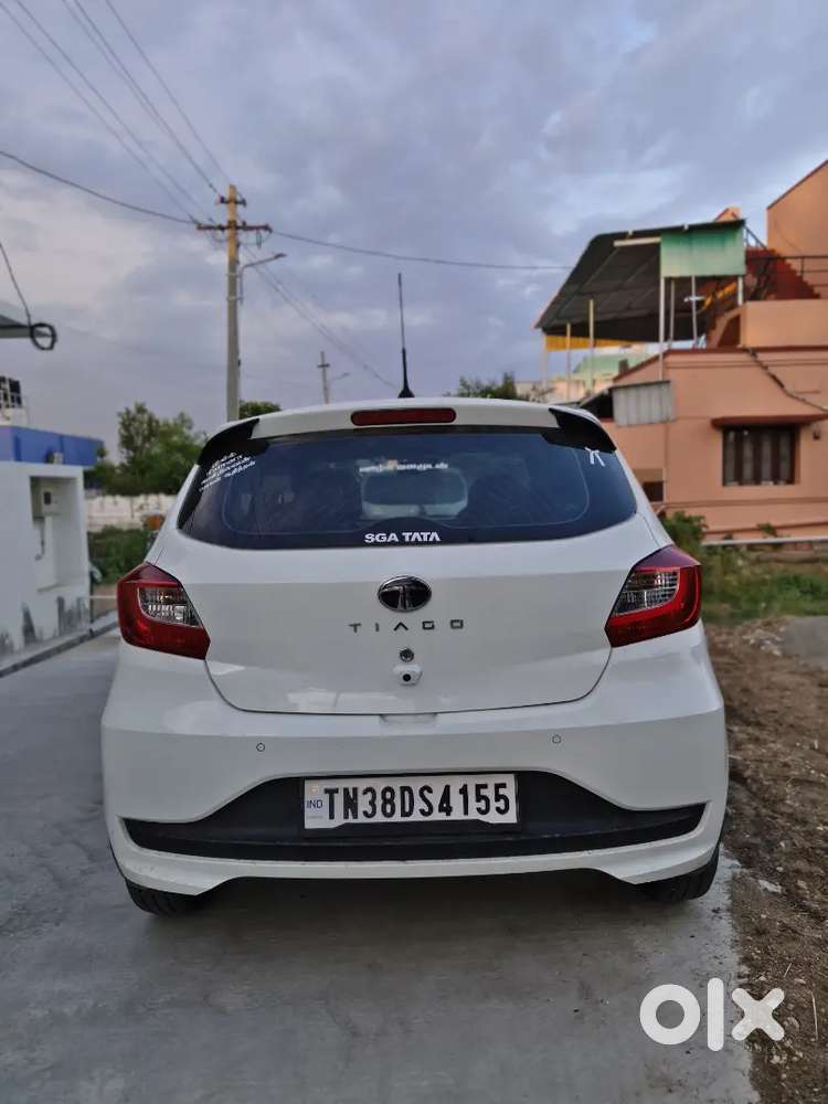 Tata Tiago 2025 Petrol Revotron Xta