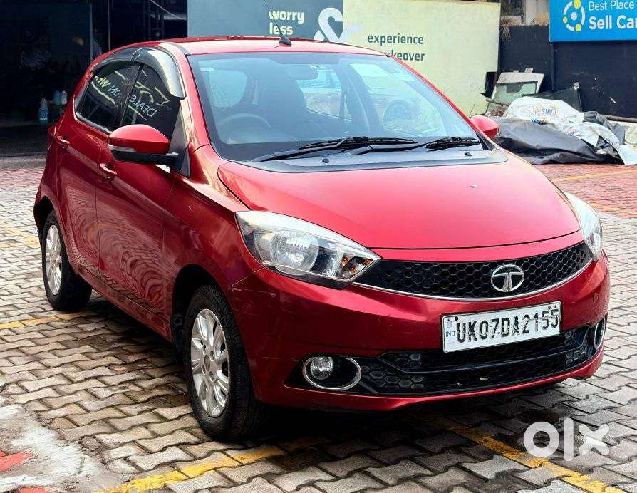 Tata Tiago, 2017, Petrol