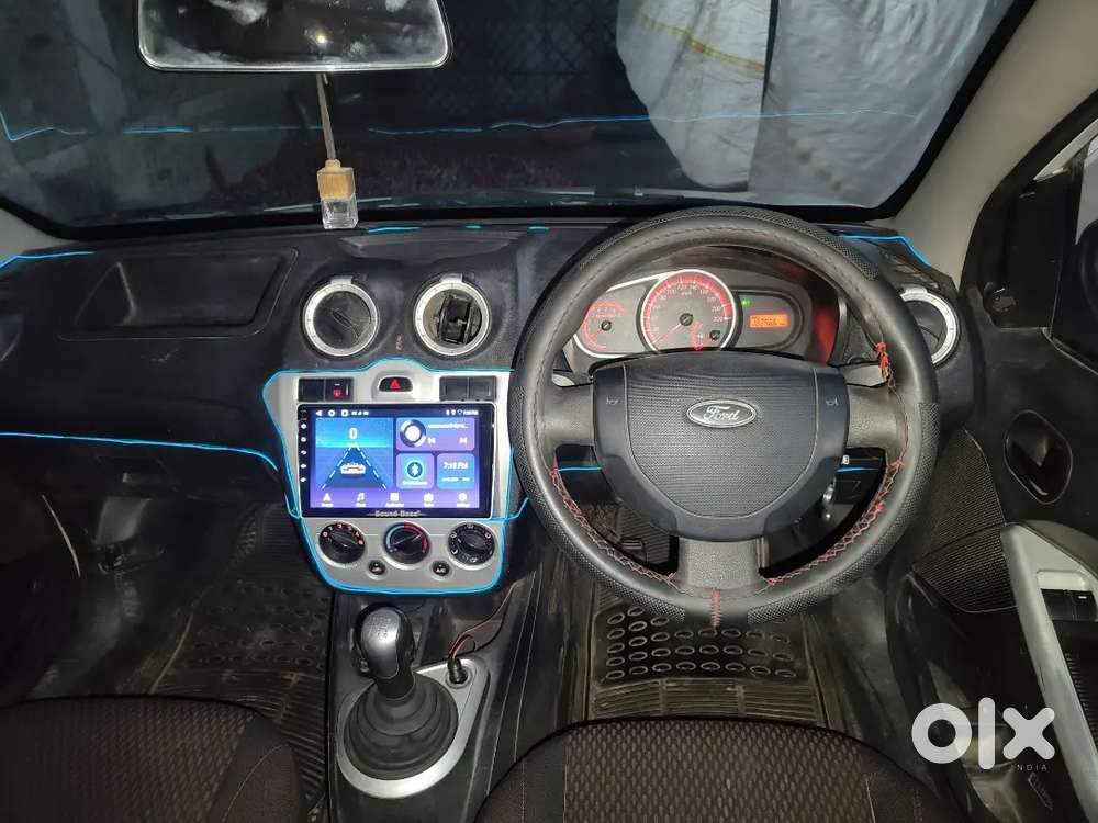 Good Condition Car Disel Variant 2011 Model With 3rd Owner