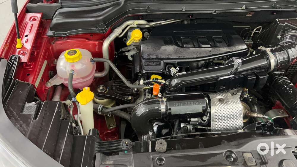 Mahindra Xuv300 W8 Option, 2021, Petrol