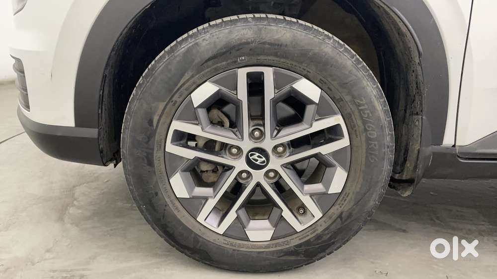 Hyundai Venue 1.0 Sx (o) Turbo Dct Dual Tone, 2023, Petrol