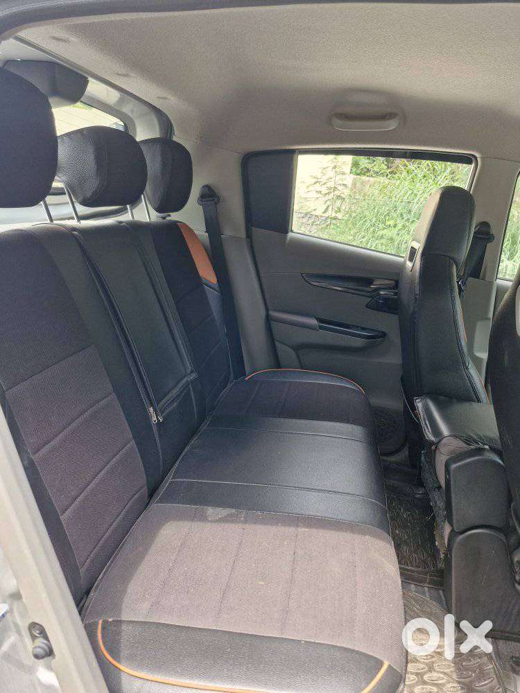 Mahindra Kuv 100 K8 5str, 2016, Petrol