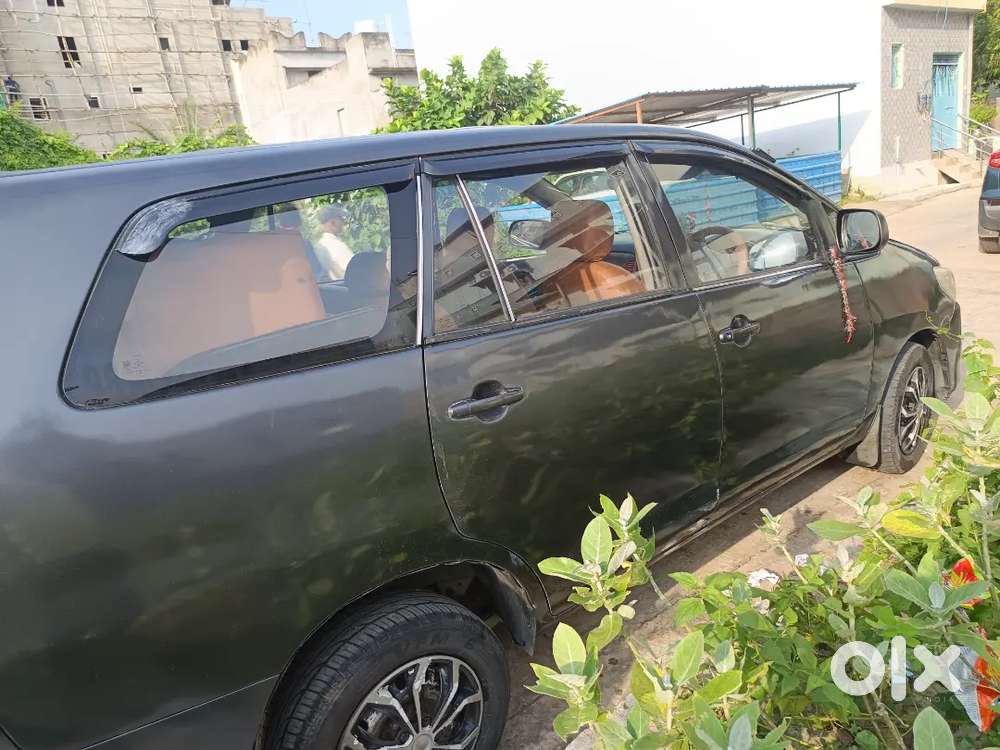 Toyota Innova Diesel Manual 2011,army Person Use.