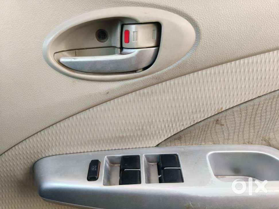 Toyota Etios Liva 2014-2016 V, 2016, Petrol