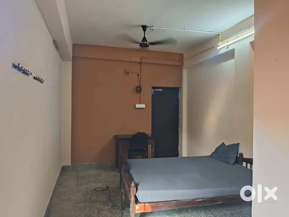 1BHK in Thevara