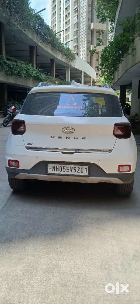 Hyundai Venue 2022 Diesel 55400 Km Driven Well Maintined Car