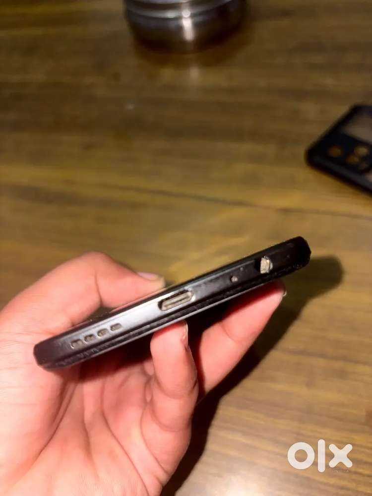 Vivo y33s 8 128