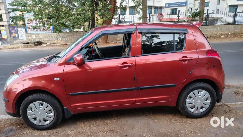 Maruti Suzuki Swift Lxi 2011 Petrol Manual