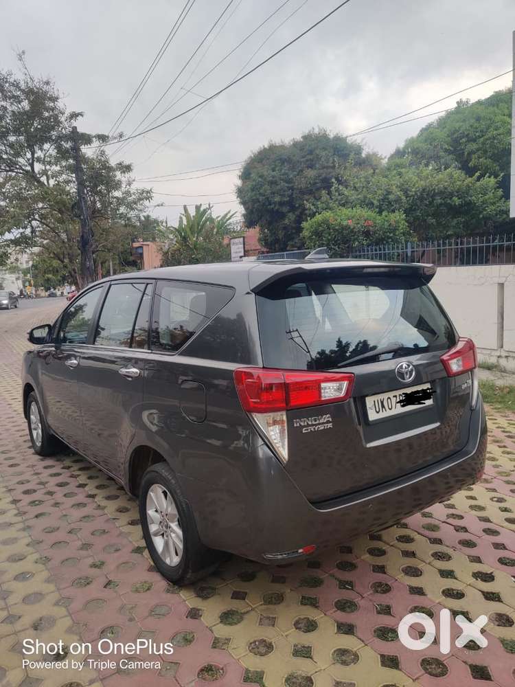 Toyota Innova Crysta 2.4 V, 2016, Diesel