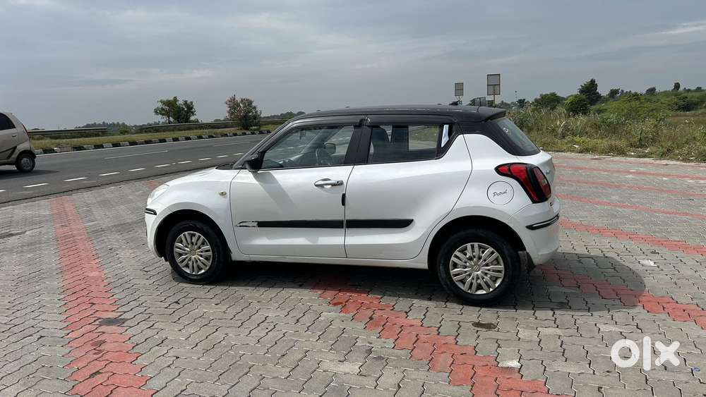 Maruti Suzuki Swift Vxi Optional, 2019, Petrol