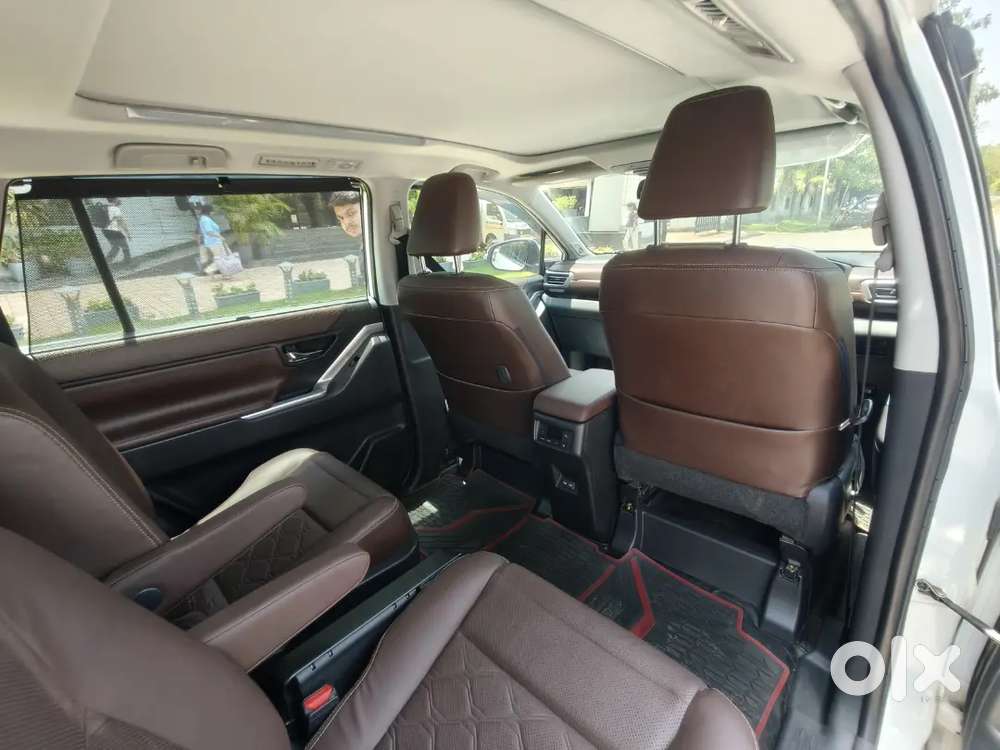 Toyota Innova Hycross 2024 Hybrid Hybrid