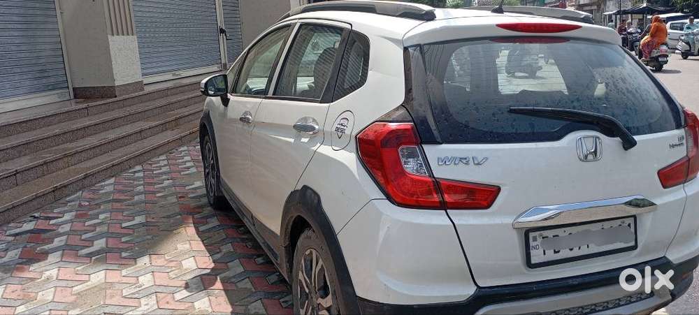 Vip No. Pb07p0061 For Sale With Car