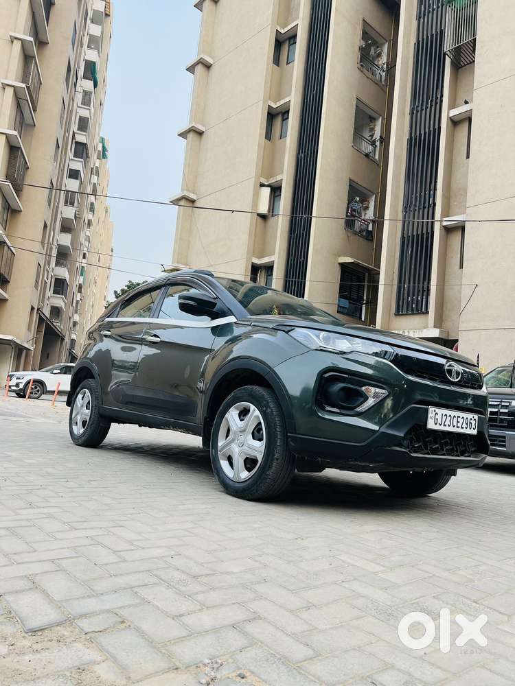 Tata Nexon 1.2 Revotron Xm Plus (s), 2023, Petrol