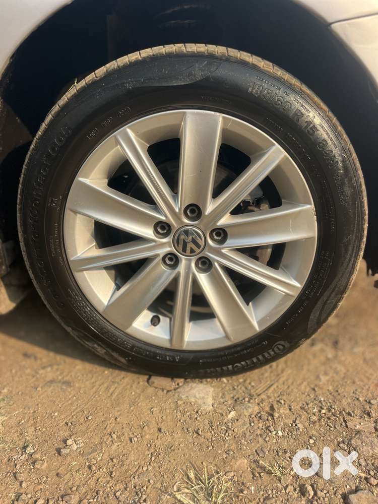 Volkswagen Vento 1.2 Tsi Highline Plus At, 2016, Petrol