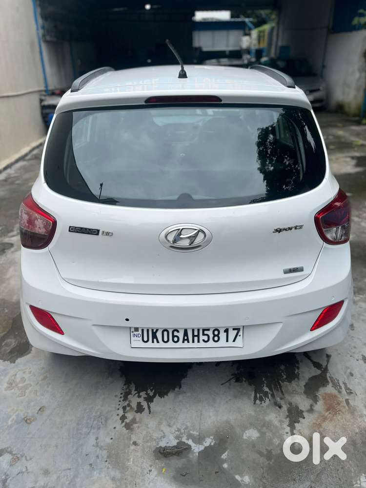 Hyundai Grand I10 Sportz, 2016, Petrol