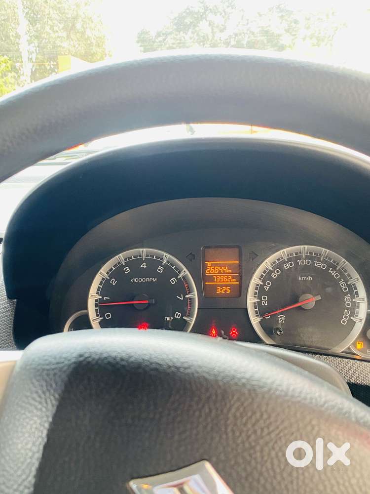 Maruti Suzuki Swift Vxi, 2013, Petrol