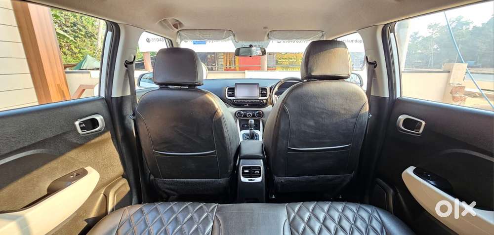 Hyundai Venue 1.2 S (o), 2022, Petrol