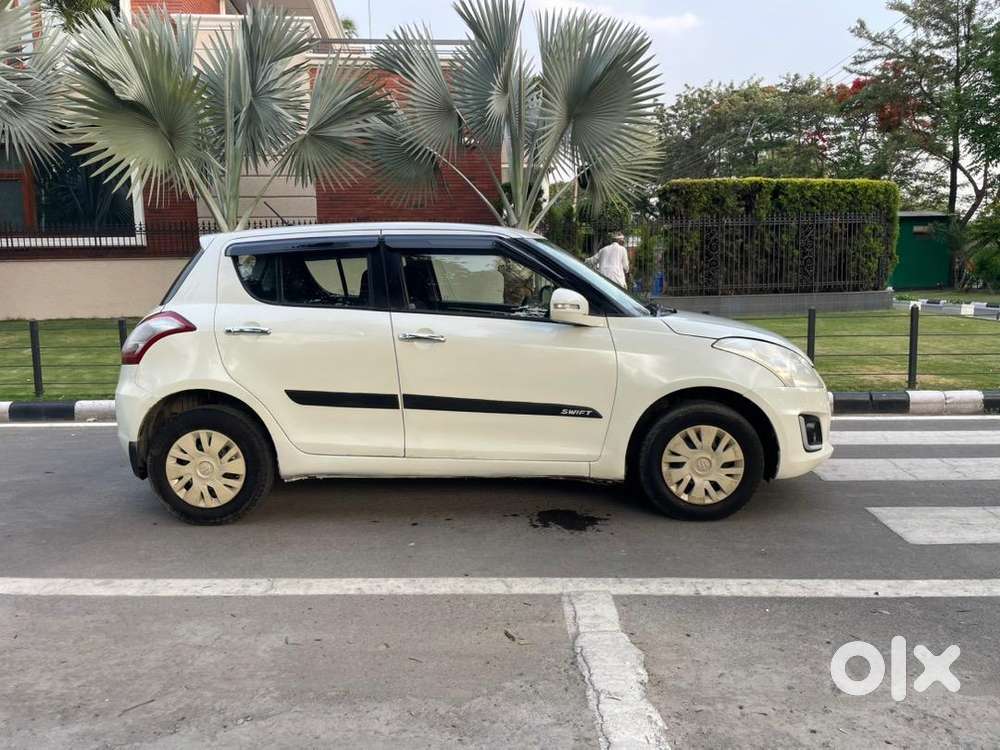 Maruti Suzuki Swift Vxi Petrol + Cng Well Mantained 2013