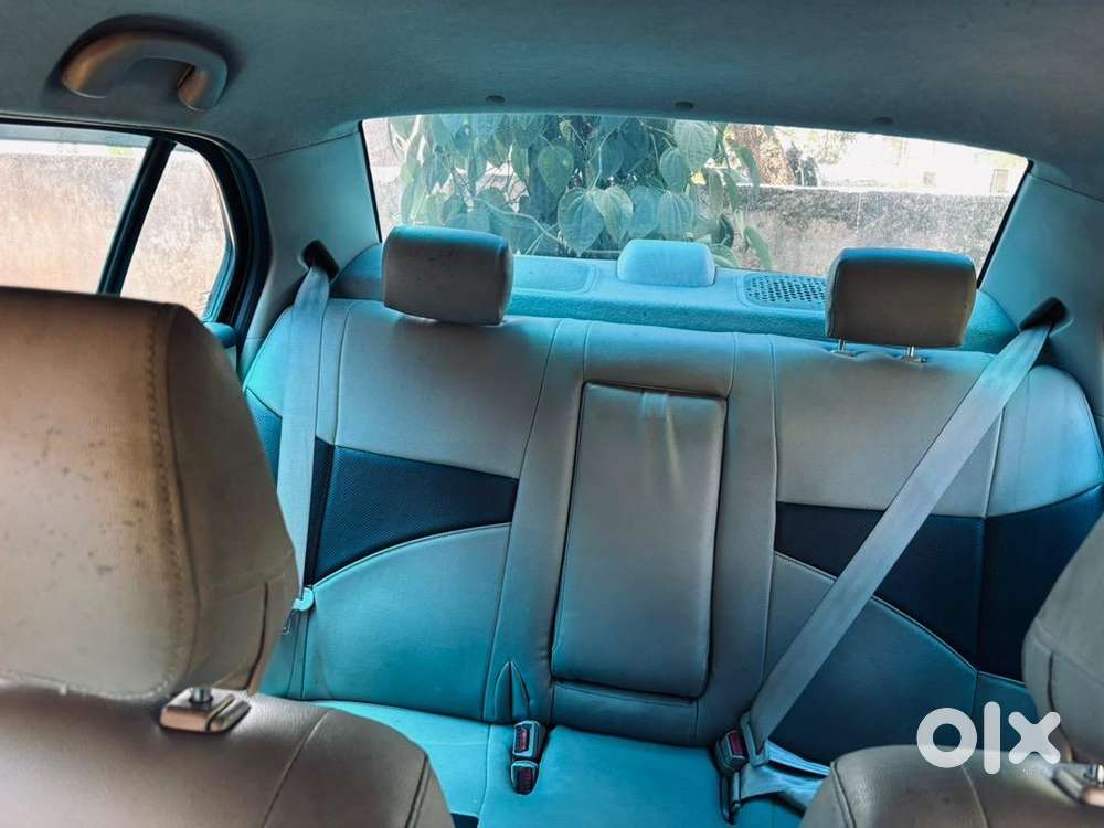 Maruti Suzuki Swift Dzire 2013 Petrol Well Maintained